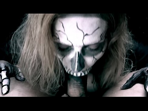 ❤️ Demon djevojka siše kurac svojim crnim ustima i guta spermu. ❤ Seks video kod nas hr.extratorrents.top ️❤